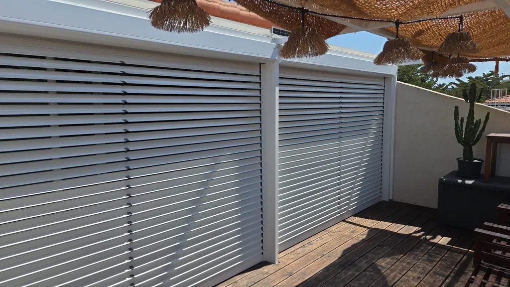 Mise en place de volets roulants Bubendorff solar lames orientables sur Martigues et la Côtes Bleue
