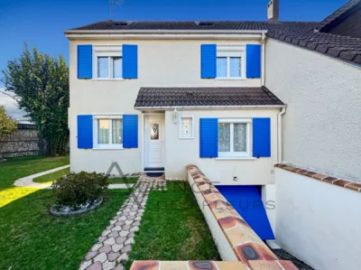 A saisir maison de 96 m² édifiée sur un terrain de 341 m² sur la commune de SAINT PIERRE LES ELBEUF 76320