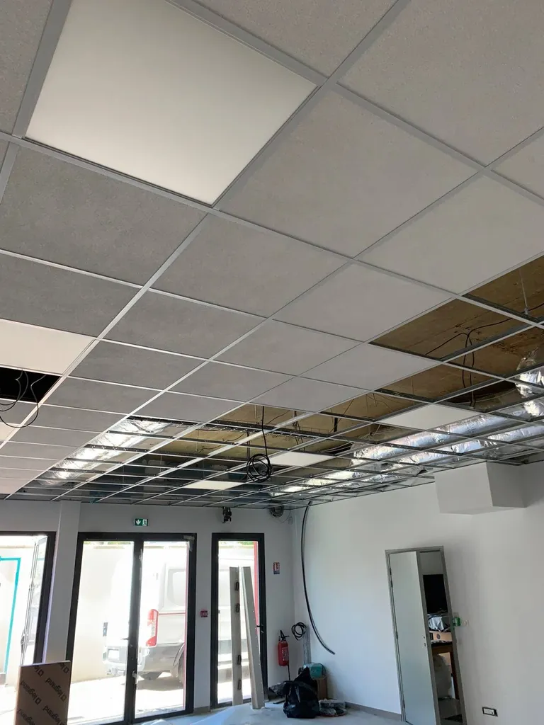 Faux plafond démontable 600x600 acoustique
