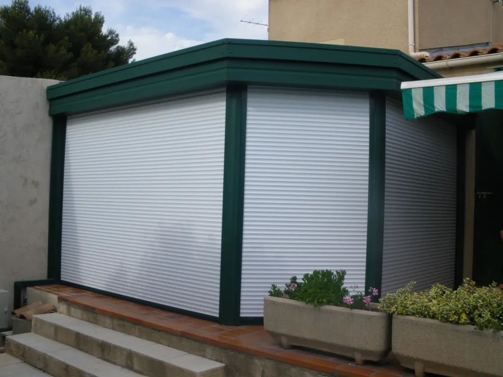 Véranda de couleur verte