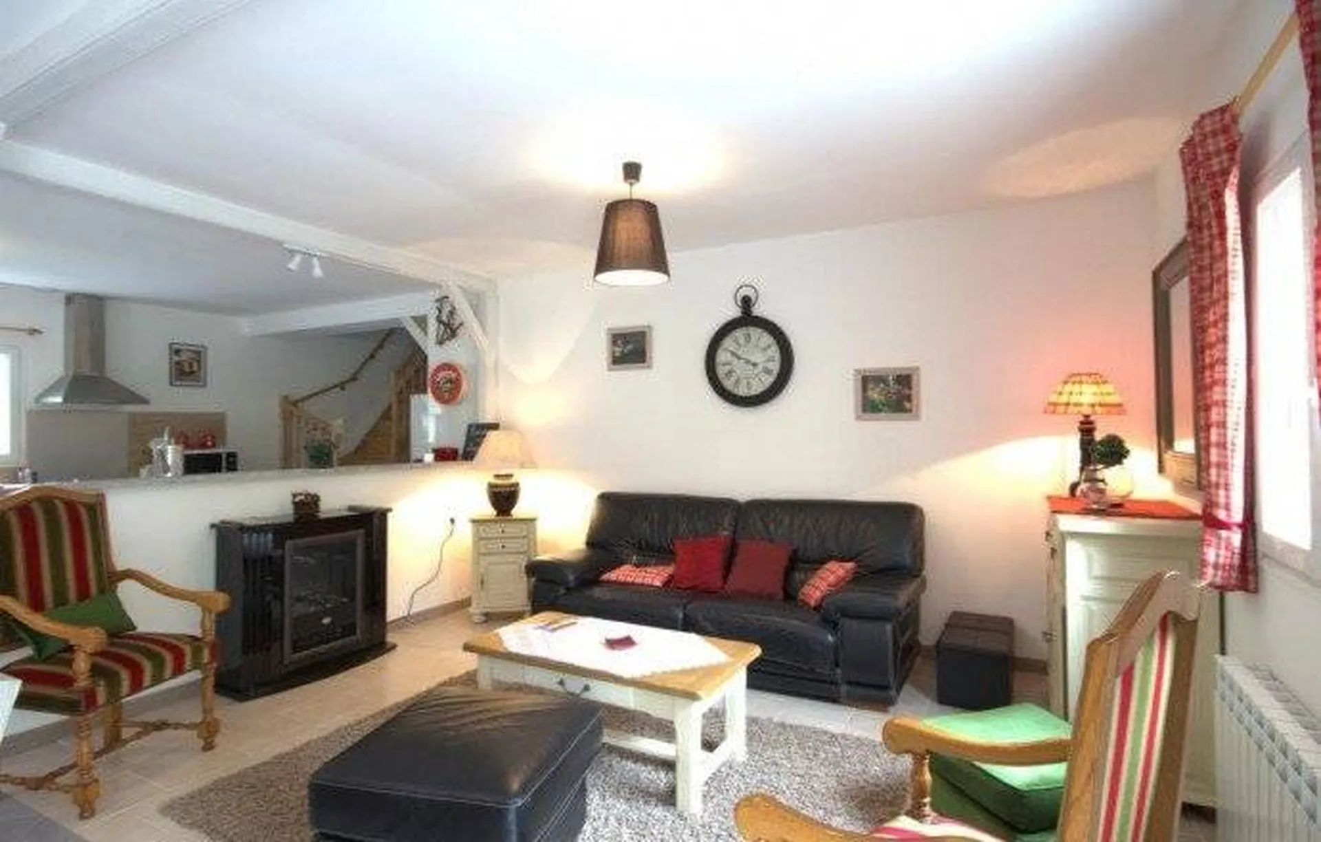 A acheter demeure de caractère de plus de 400 m² idéal chambres d’hôtes proche gare SNCF de Bernay Eure 27