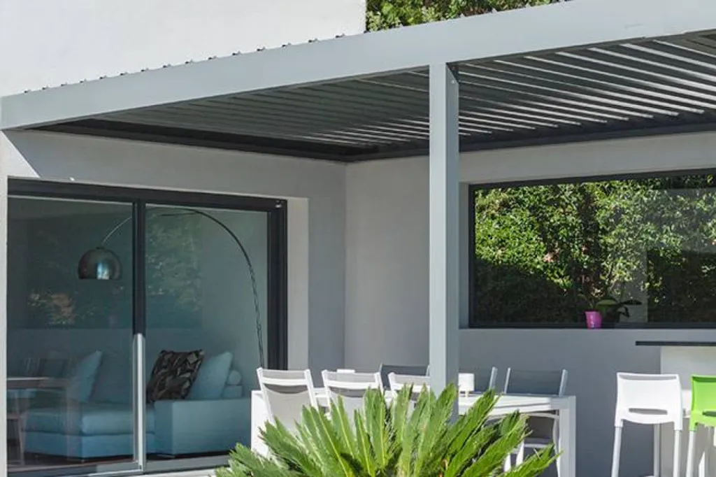 pergola bioclimatique paca rossi