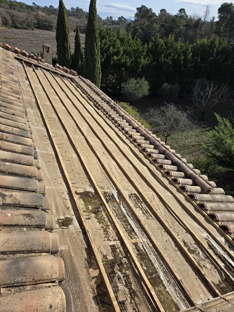 Rénover une installation photovoltaïque 3 kWc en surimposition à Tourves dans le Var