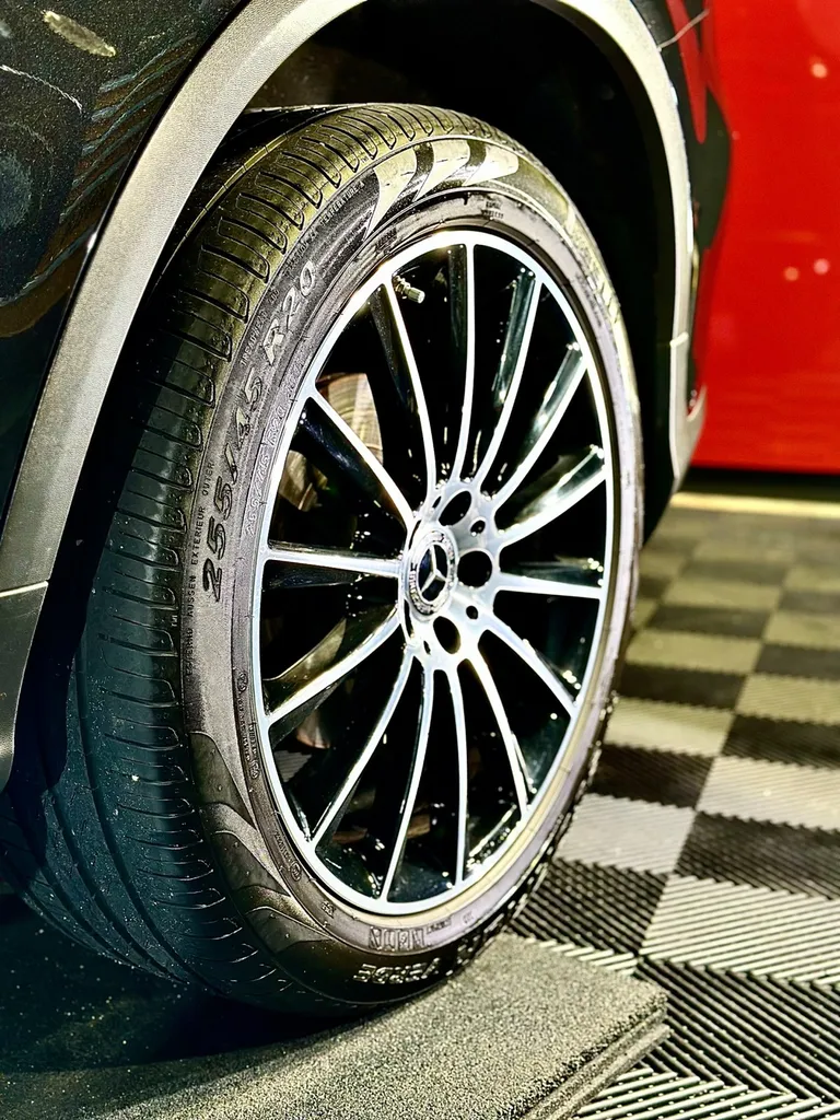 Rénovation carrosserie traitement céramique Mercedes GLC