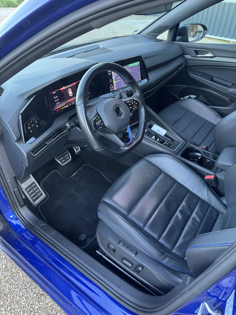 GOLF 8 R PERFORMANCE / DSG 7 / TOIT OUVRANT / DYNAUDIO / ACC/DCC / MILTEK