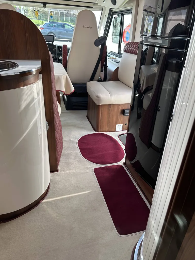 De la moquette à la sellerie : transformez votre camping-car à Bordeaux