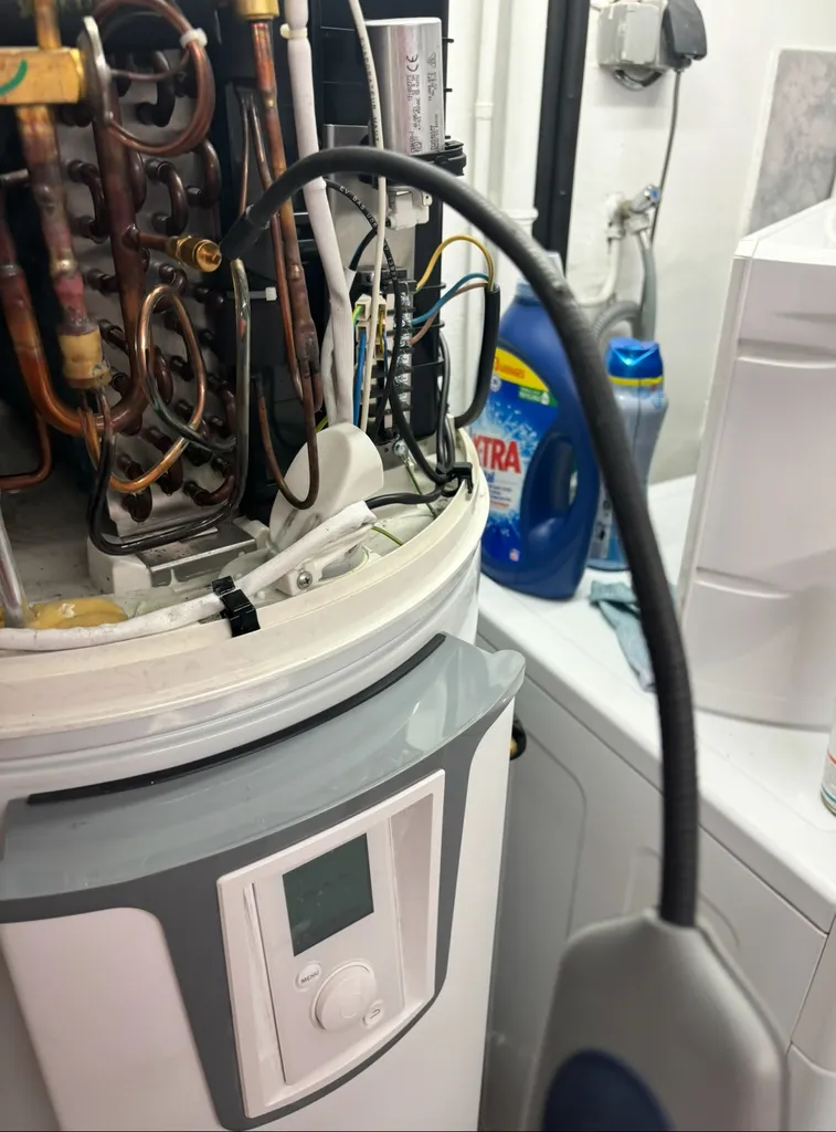 Entretien complet d’un ballon d’eau chaude thermodynamique à Villemomble

