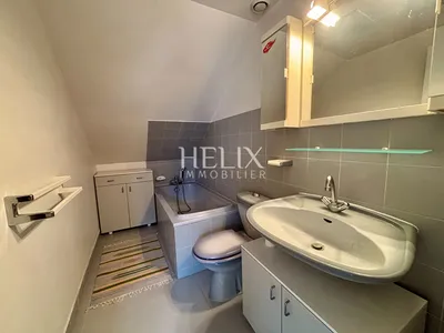 A vendre une jolie maison proche du lycée International, Saint Germain En Laye 7 pièce(s) 130 m2.