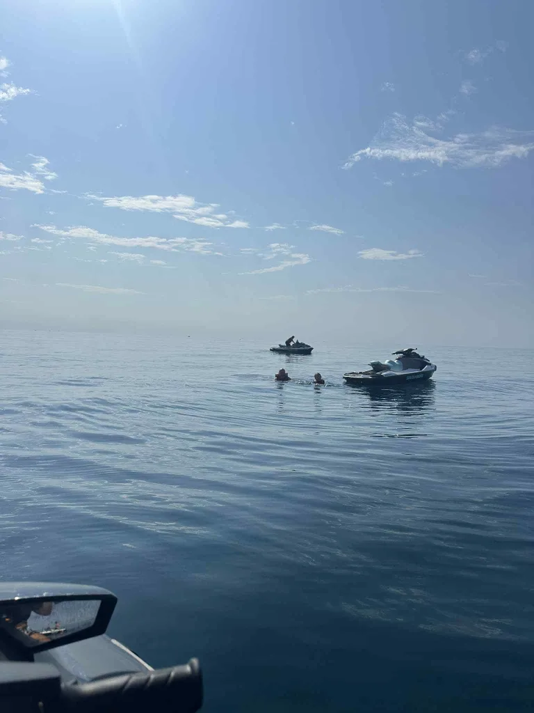 Notre zone d'activité pour ce serviceInitiez-vous au jet ski encadré par un moniteur passionné pour découvrir la glisse en toute sécurité, dès l’âge de 16 ans
