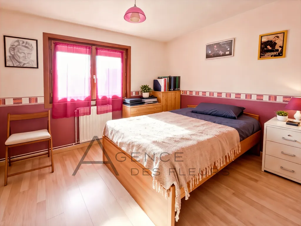 À vendre maison de 104 m² sur un terrain de 650 m² sur la commune de SAINT PIERRE LES ELBEUF 76320