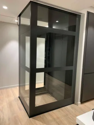 Installation d'un élévateur vertical électrique Barduva SB200 dans un duplex à Marseille, Bouches du Rhône