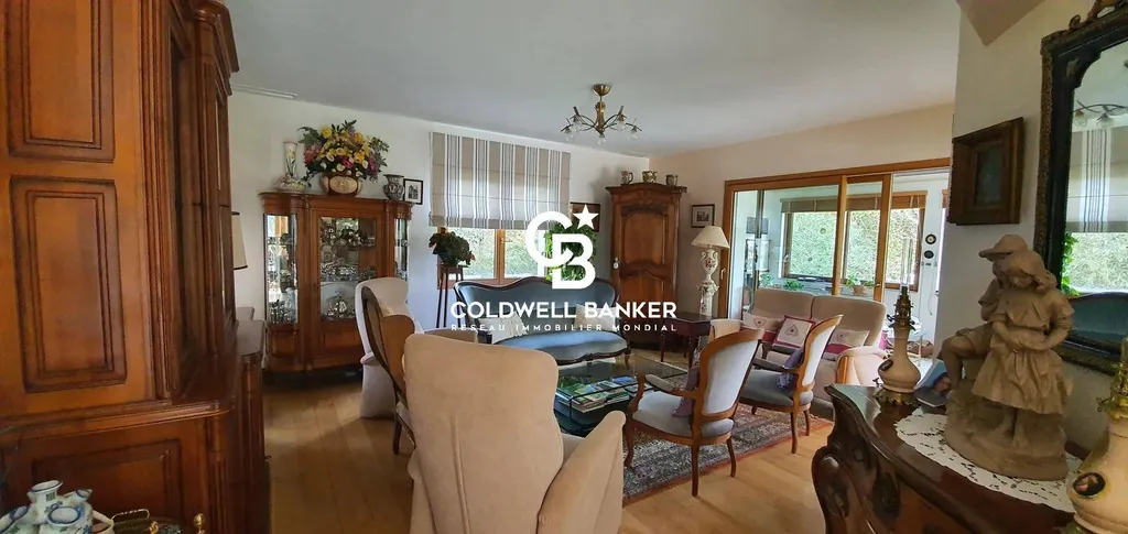 Maison familiale avec grand jardin et piscine – Blanquefort