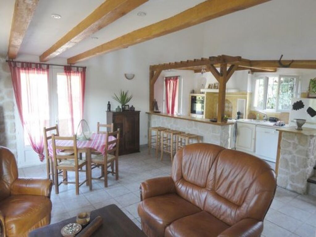 Vente maison Roquefort la bédoule composée de deux logements sur 1000m²