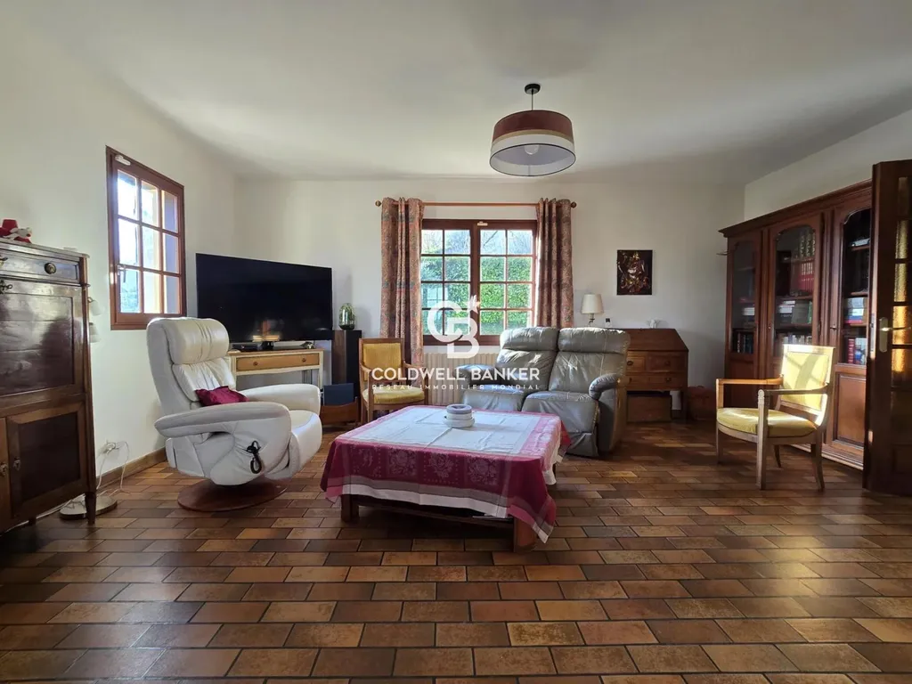 grande maison familiale à vendre au mans proche de l'avenue bollée