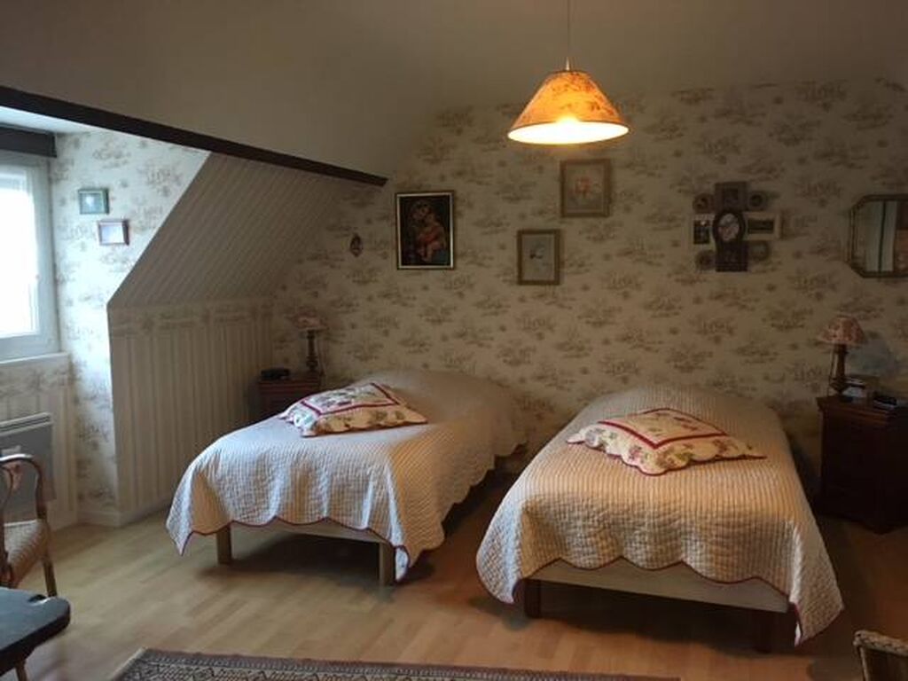 L'agence Terres et Demeures de Normandie de lisieux vous propose une agréable maison à quelques minutes de Lisieux Calvados 14