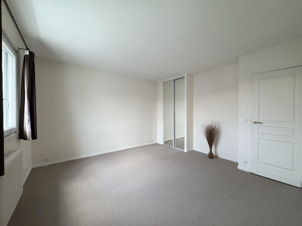 A vendre maison à Chambourcy avec 4 chambres près du lycée international