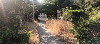 Mise en securite d un jardin dans.un centre pourenfants.