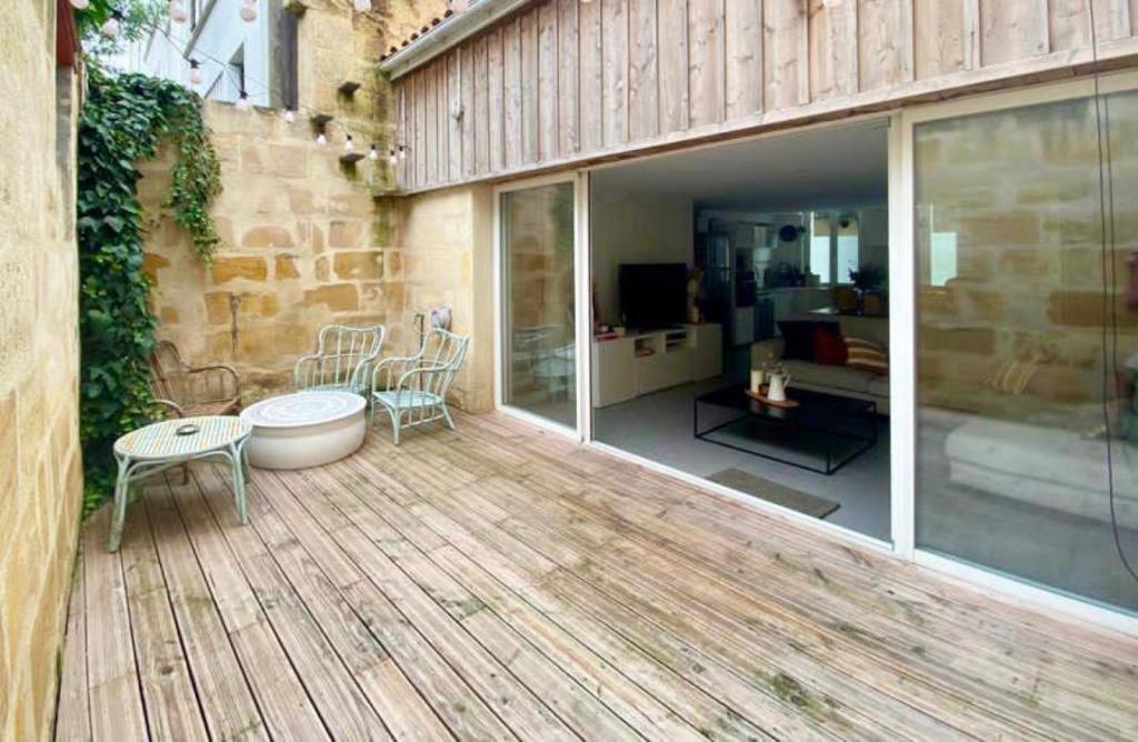 A vendre échoppe à St Seurin / Fondaudège avec terrasse intime