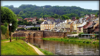 Montignac‑Lascaux, au cœur du Périgord Noir, offre un cadre authentique idéal pour illustrer l’expertise Horde d’Or dans l’estimation fiable de camping‑cars en Dordogne.