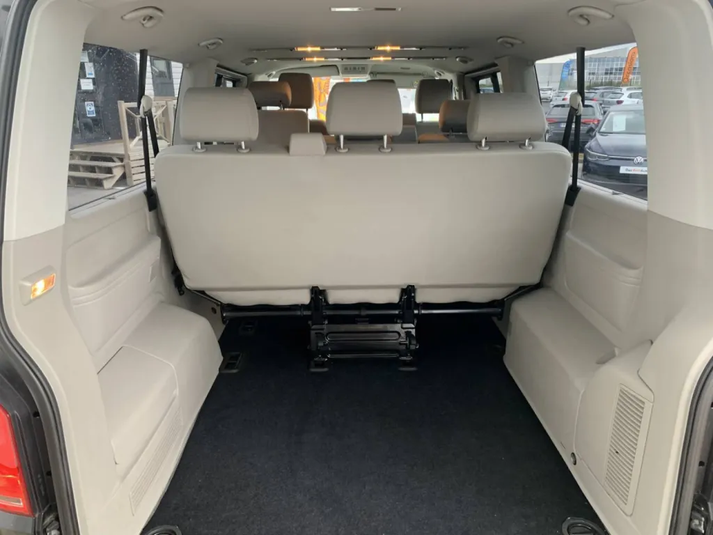 Volkswagen Caravelle Boite automatique diesel d'occasion proche du Havre