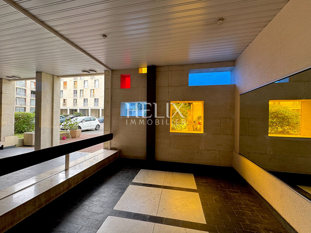 Bel appartement 2 pièces ascenseur cave parking Saint-Germain-en-Laye belles Prestations 