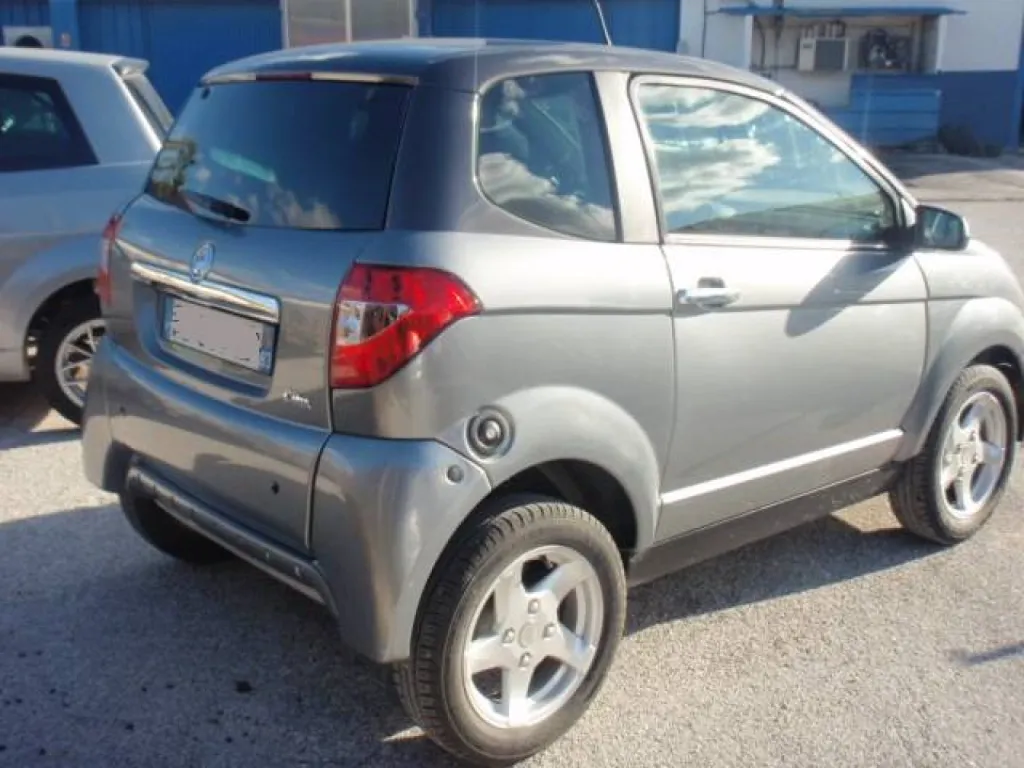 VENDU !!! Vente Voiture sans permis d'occasion AIXAM CITY grise de 2010 a Toulon dans le Var 83