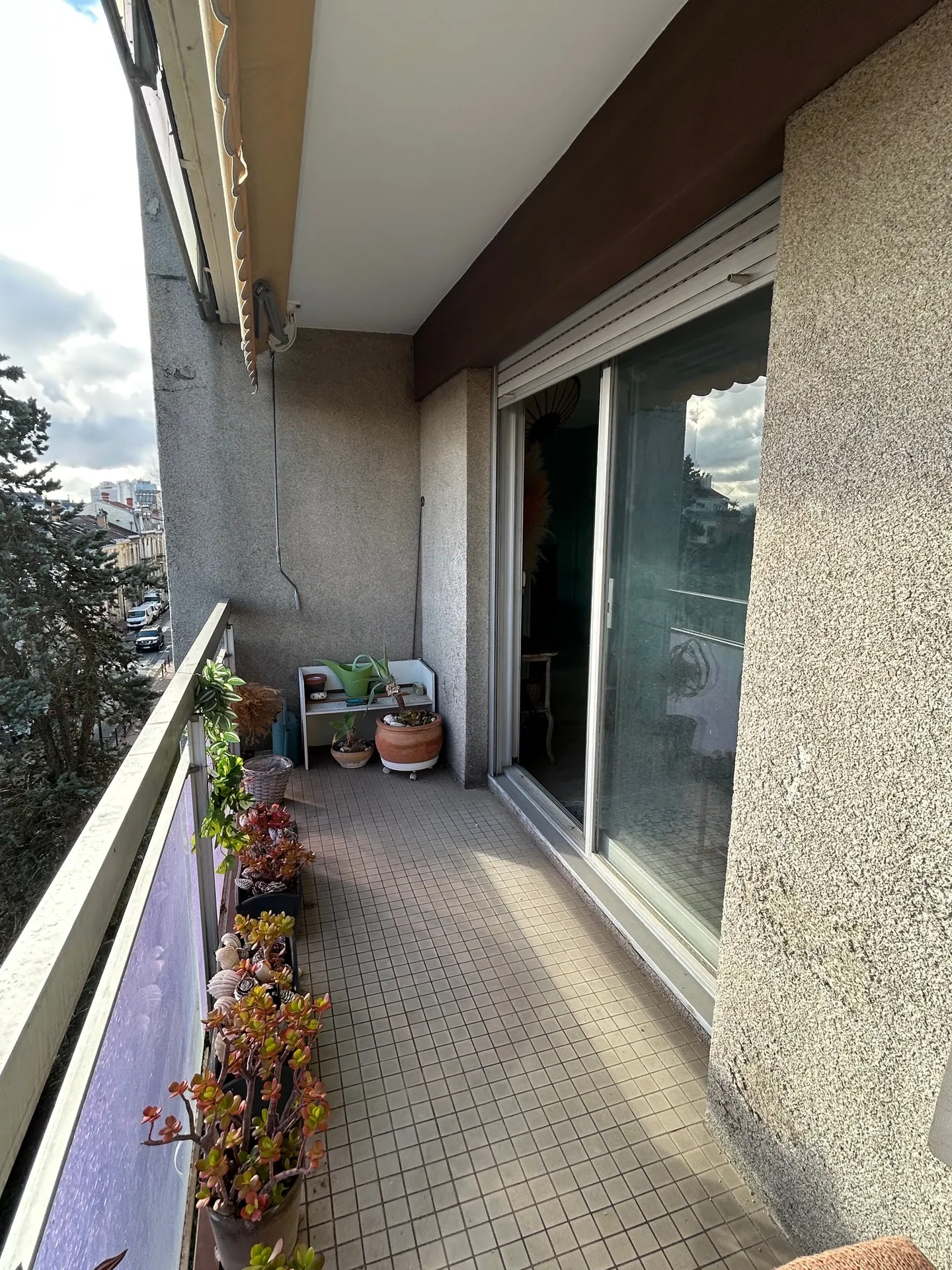 Bel appartement T4 avec parking, Bordeaux Barrière du Médoc