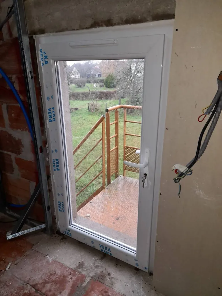 Remplacement de menuiseries dans une maison à Lyon