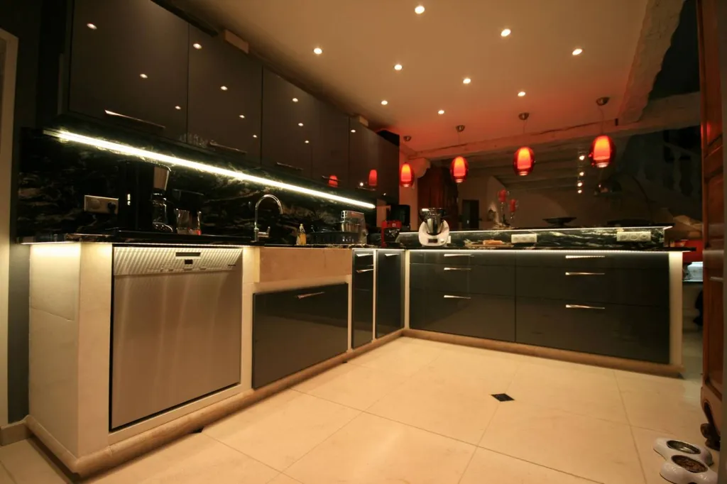 Concept cuisine design sur mesure pierre et granit