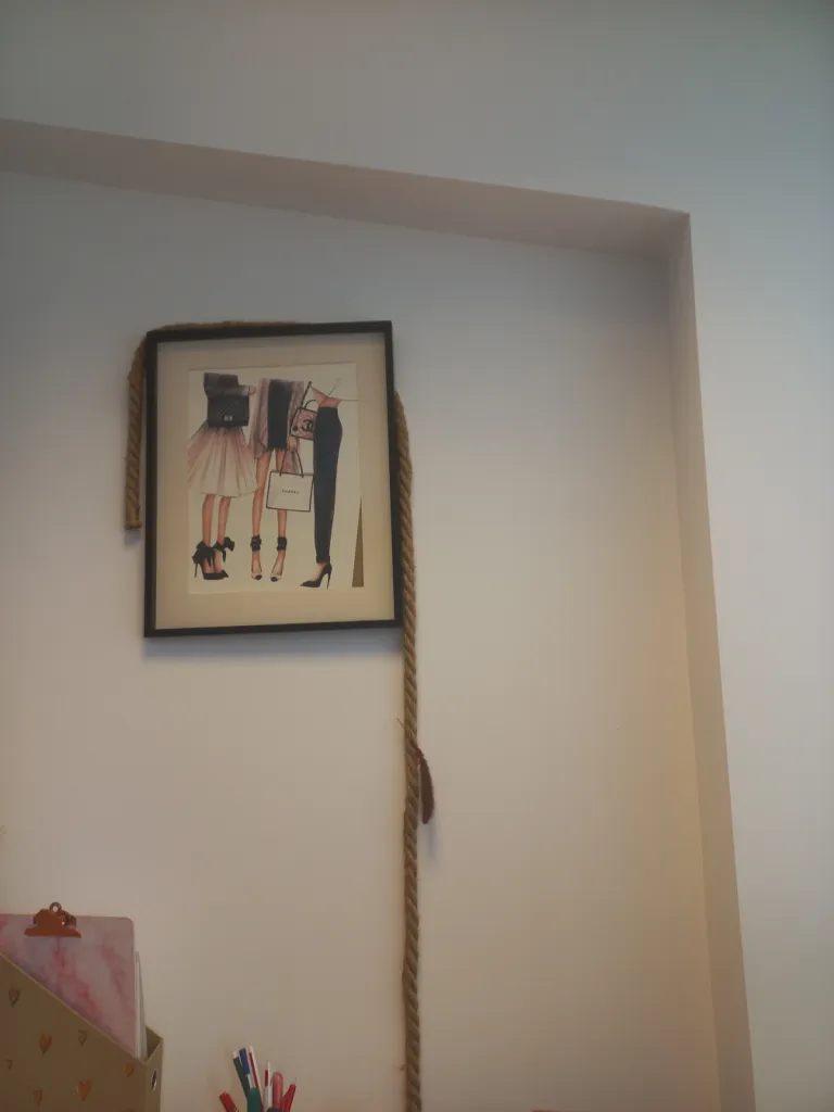 Rénovation intérieure avec application de nouvelle peinture pour un salon à Bordeaux centre