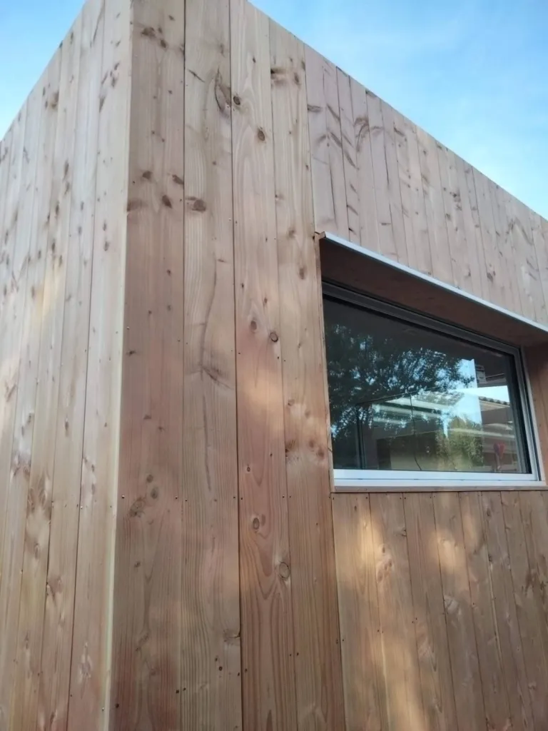 Construction extension bois à toit plat à 30m2 à Mios sur le Bassin d'Arcachon