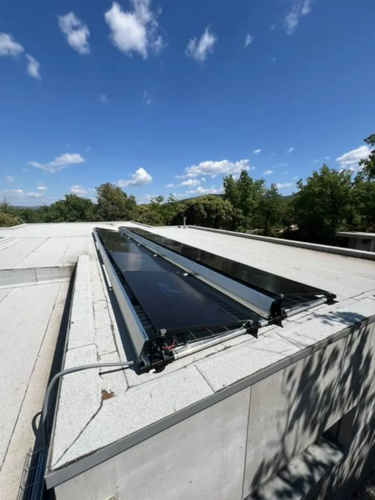 Installation de 12 panneaux photovoltaïques Dmegc avec Provence Energie Solaire Services dès 9 990€
