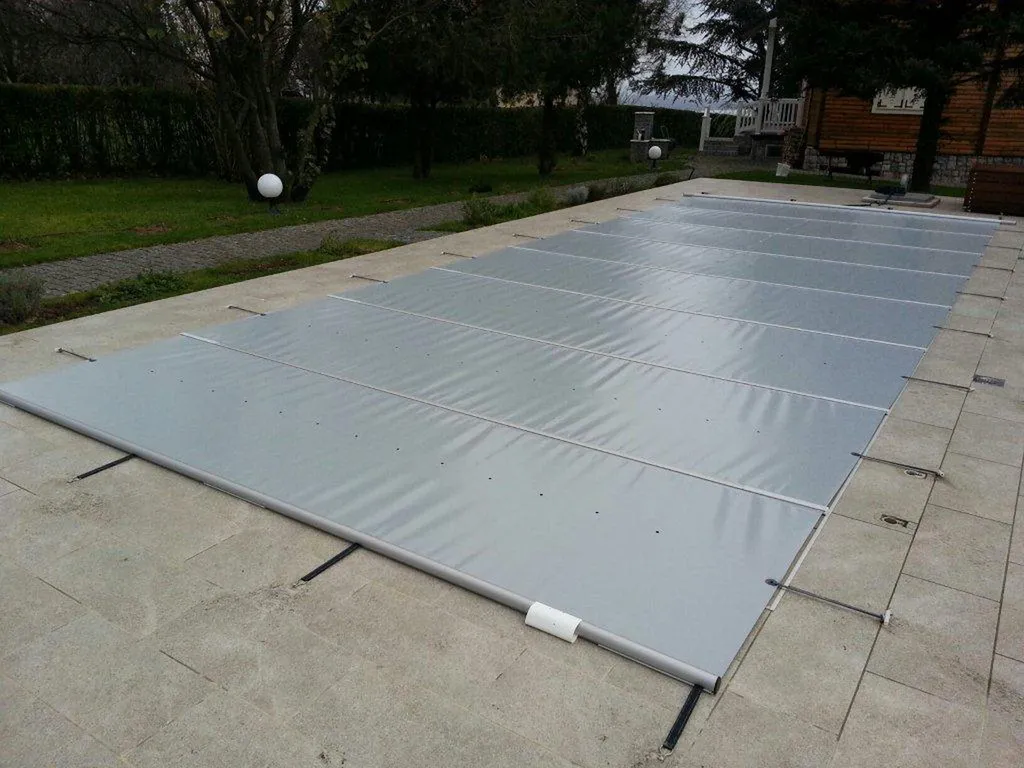 COUVERTURE A BARRES WALU POOL MODELE STARLIGHT