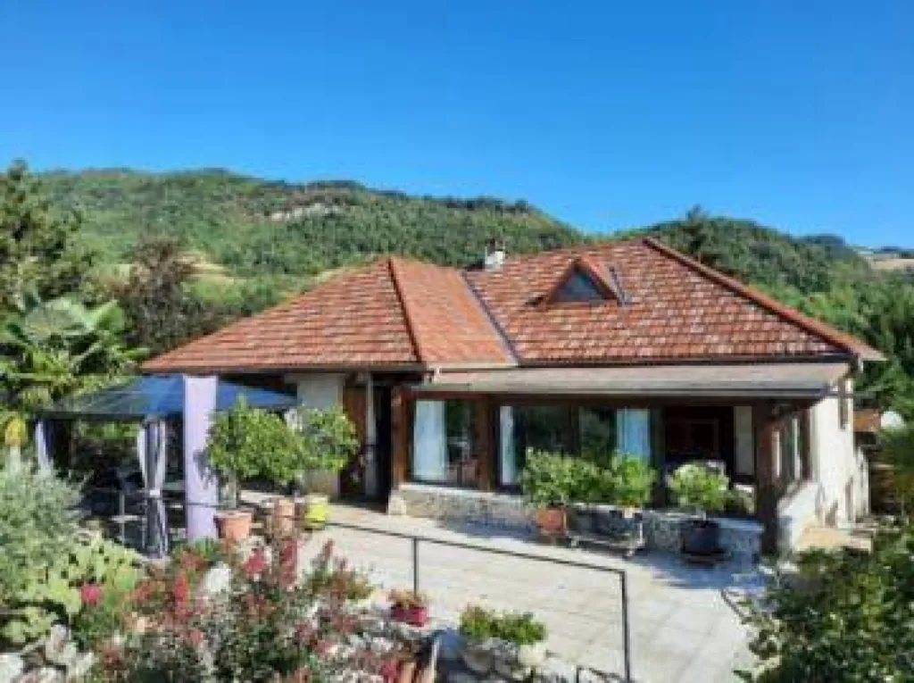 Tuiles métalliques Gerard Rustique en Isère 2de3