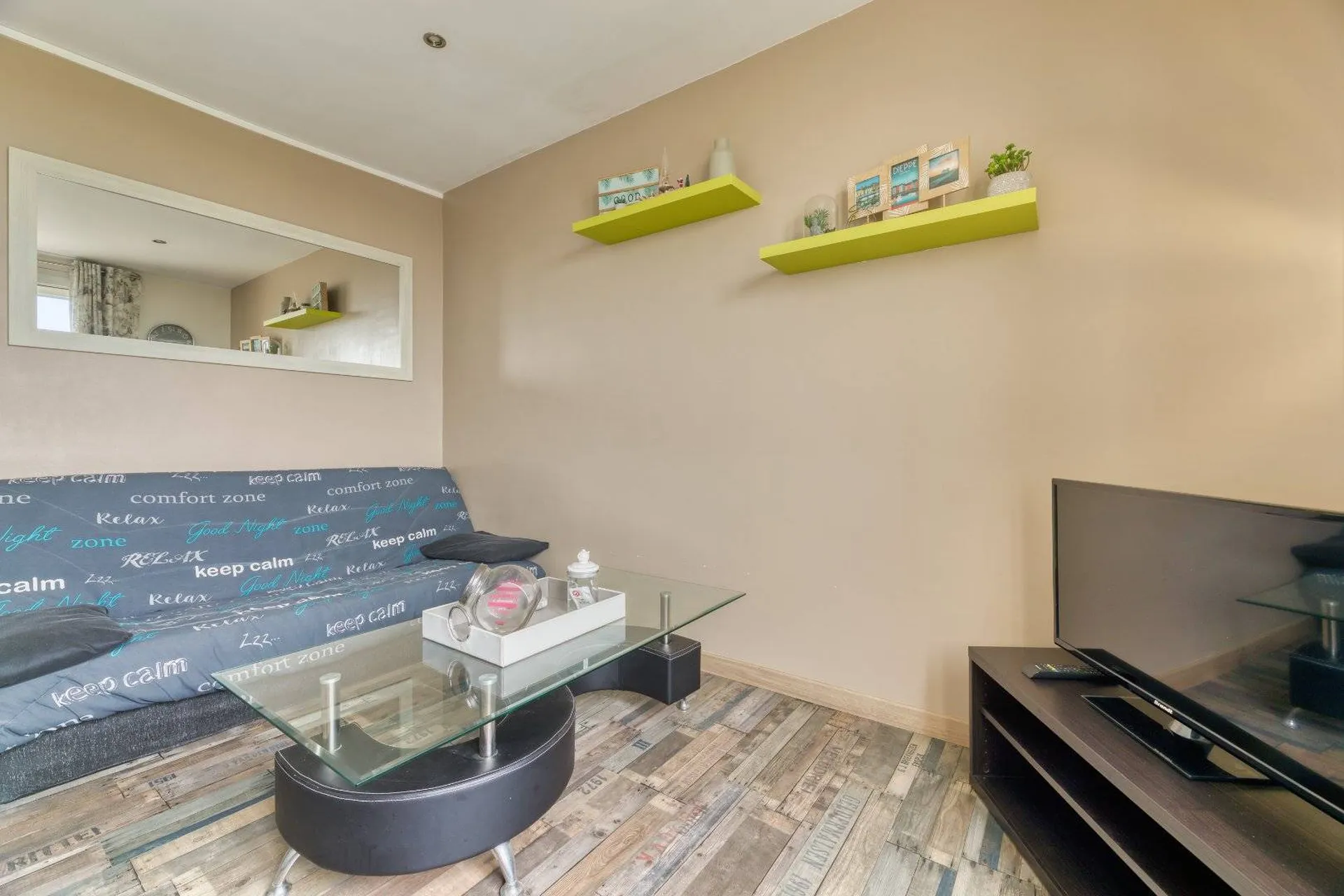 A vendre studio entièrement meublé à Dieppe