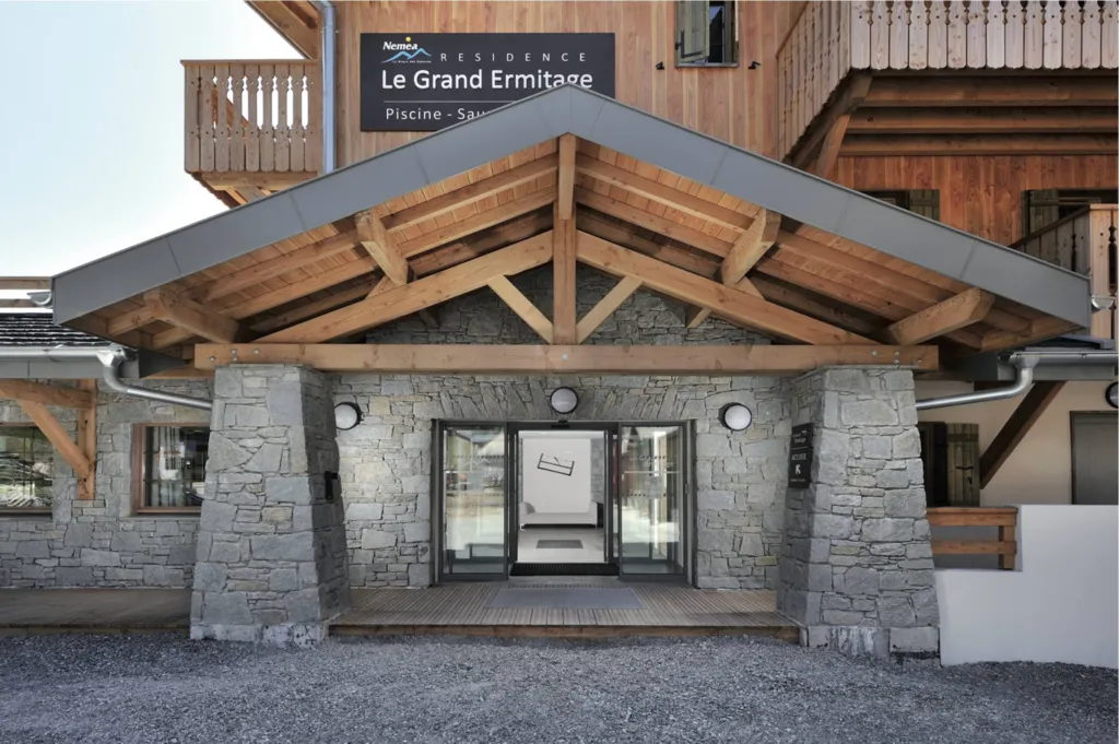 Résidence le Grand Ermitage à Châtel intégrée au domaine international des Portes du Soleil