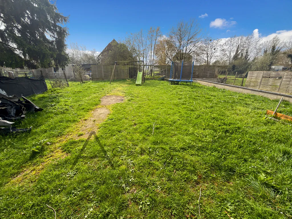 À vendre, maison de brique de 120m² sur un terrain de 600m² situé à Saint-Aubin-les-Elbeuf 76410