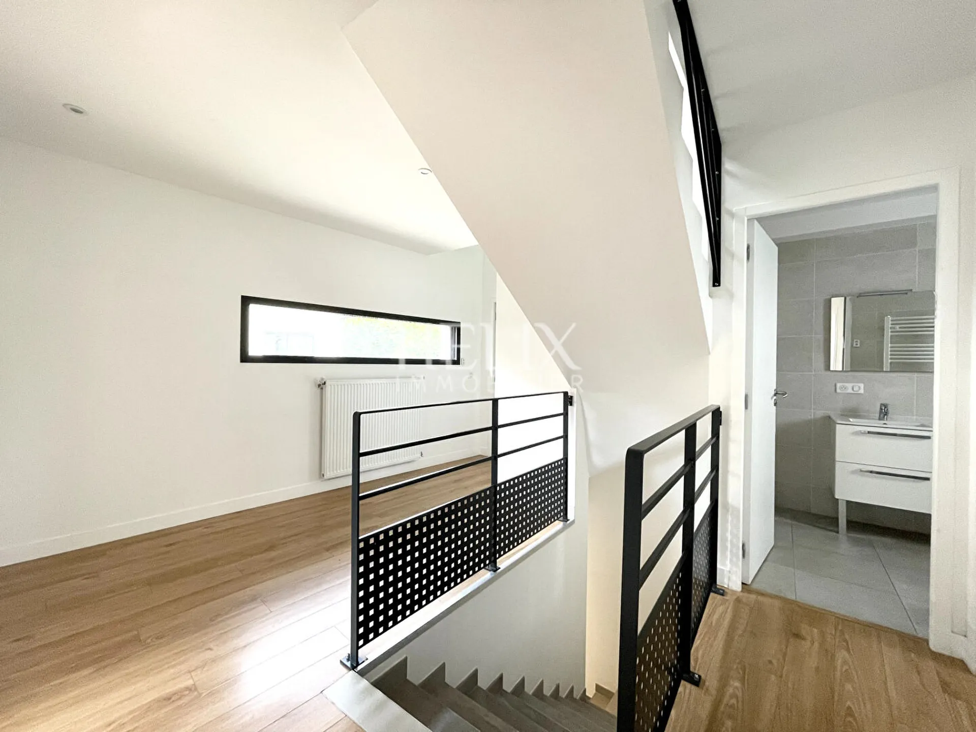 Maison à Fourqueux 232.27 M2 proche lycée international/ centre ville