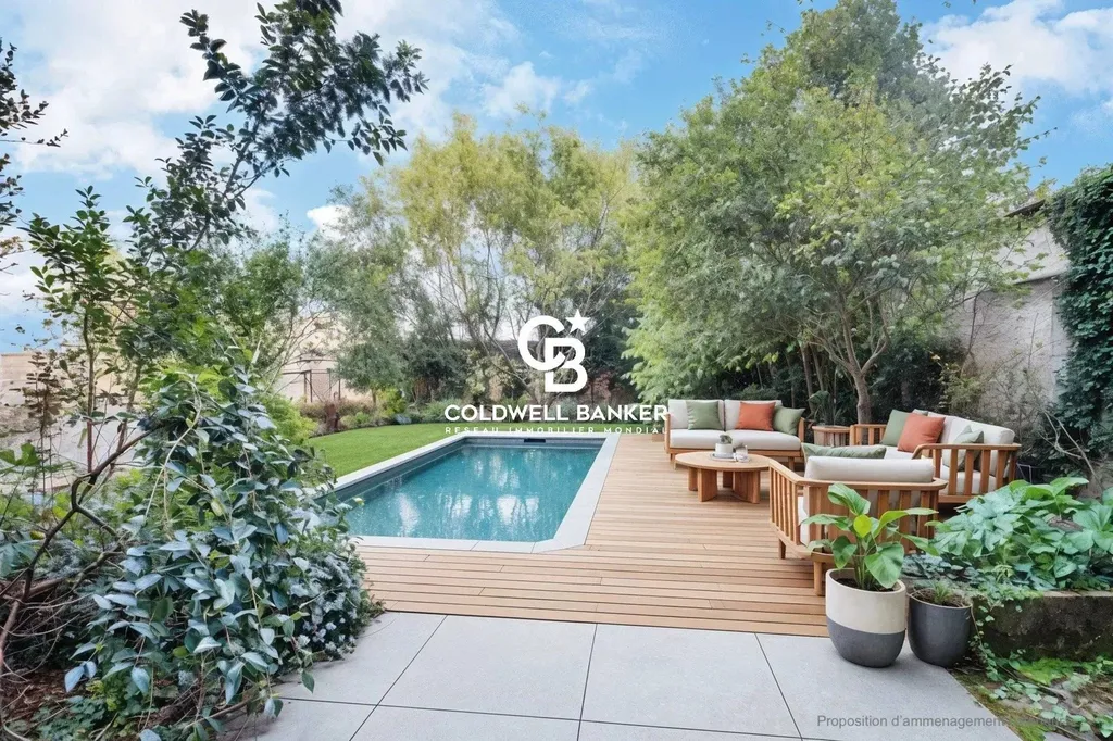 Maison bourgeoise en pierre à vendre à Bordeaux – 6 chambres, jardin, cave, charme XIXe