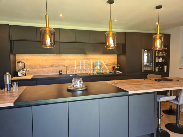 Croissy Sur seine une maison avec 5 Chambres et une belle piscine