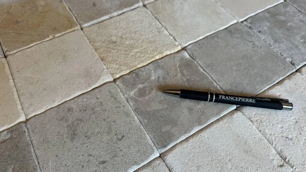 Marseille, Nîmes, Aubagne, Toulon, Le Pradet, Hyères, La Seynes-sur-mer, Théoule-sur-Mer, La Valette, Six Fours, Sanary-sur-Mer, Cassis, Saint-Cyr-sur-Mer, Bandol, Carnoux en Provence, La Garde, Ollioules, Le Pradet, La Crau, La Ciotat, Saint Maximin, Bri