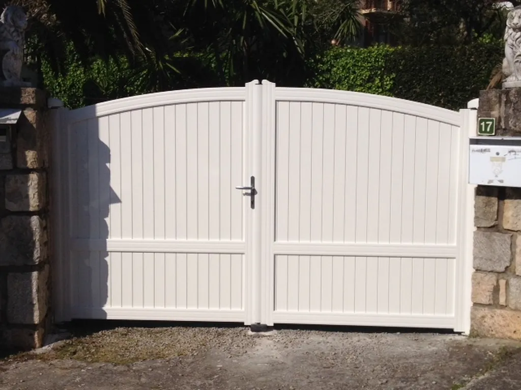 PORTAIL D'ENTREE 2 BATTANTS