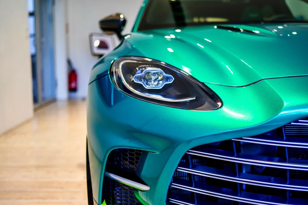 traitement céramique Lyon Aston Martin DBX 707 AMR 