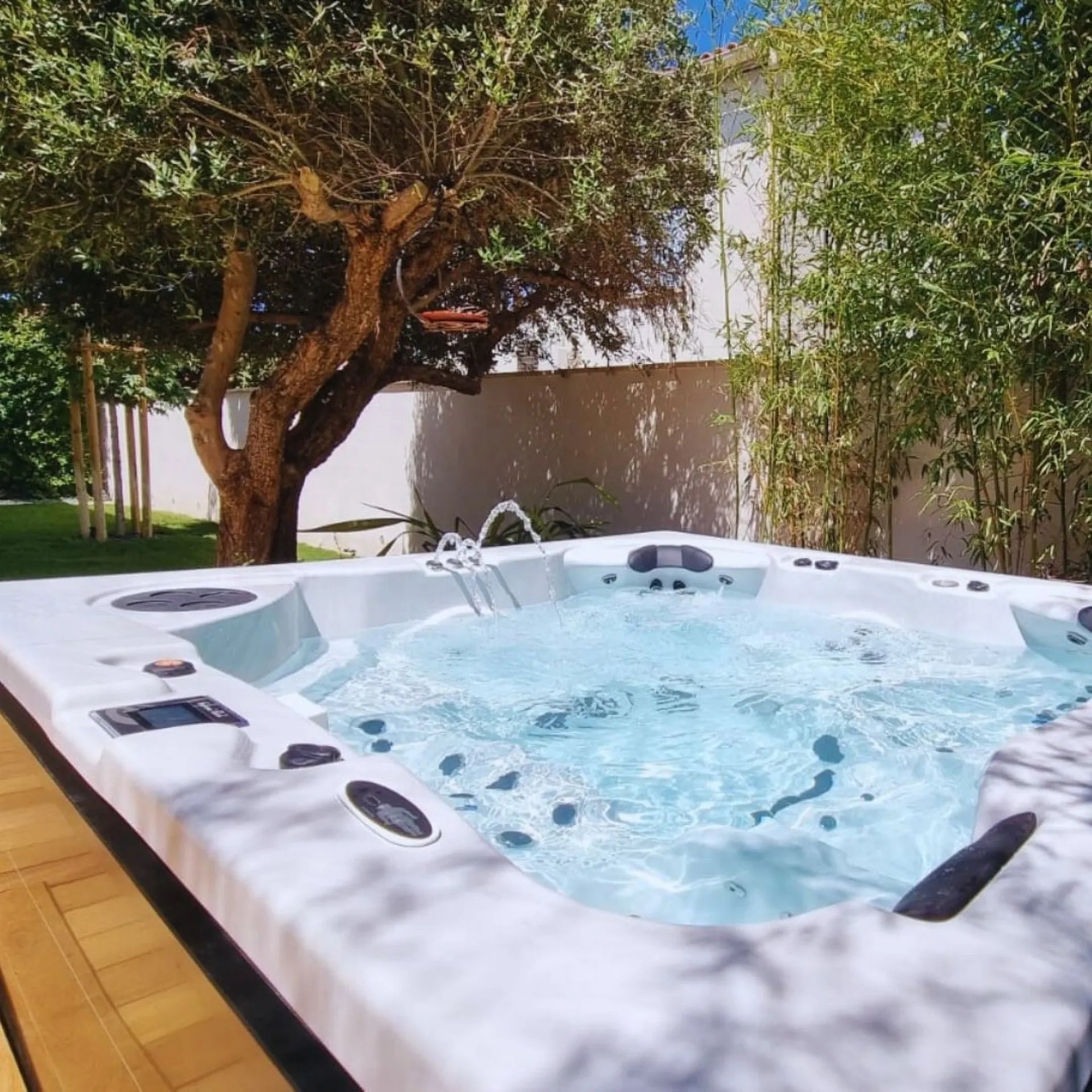 installation-spa-5-places-rodilhan-proche-nimes-manduel