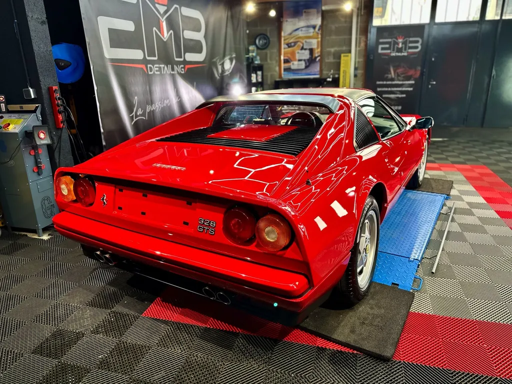 Traitement céramique lyon polissage carrosserie DETAILING Ferrari 328 GTS