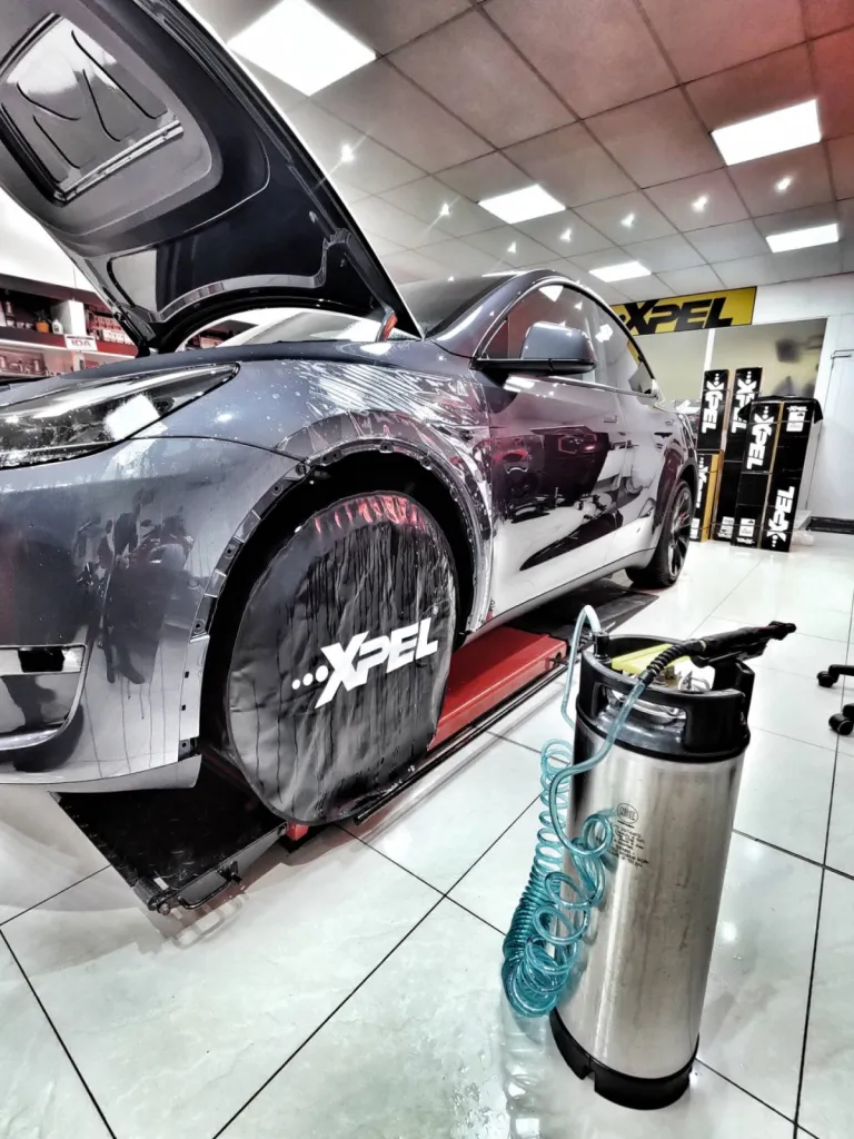 TESLA MODEL Y - PROTECTION PPF XPEL + CERAMIQUE GTECHNIQ A VALENCIENNES