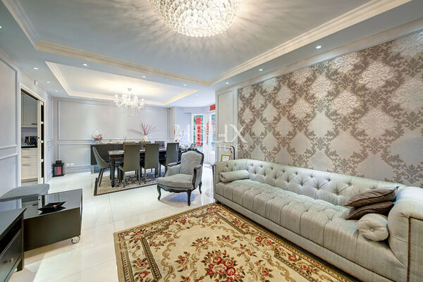 Maison agréable, efficiente thermiquement, terrain plat et cuisine d'été , garage double et dépendance.