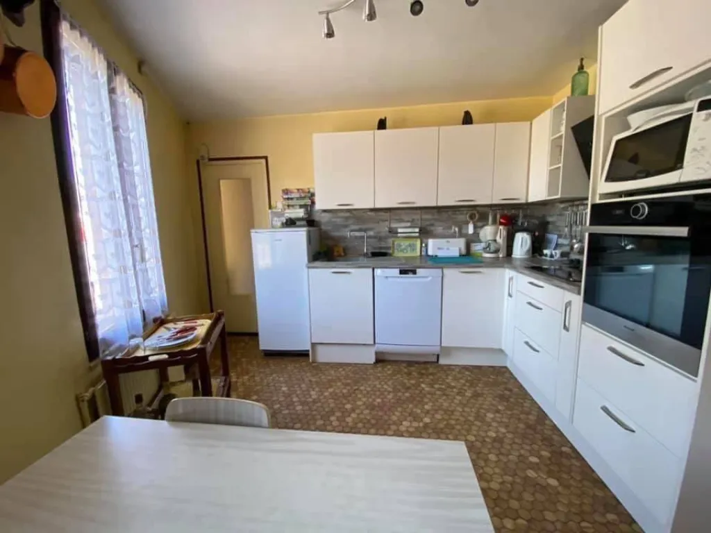 recherche maison 76320