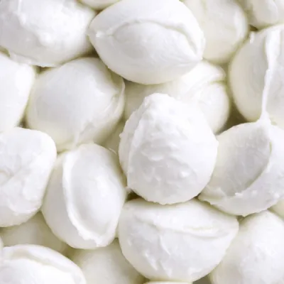 photographe pour l'industrie agroalimentaire close-up macro ingrédient billes de mozarelle