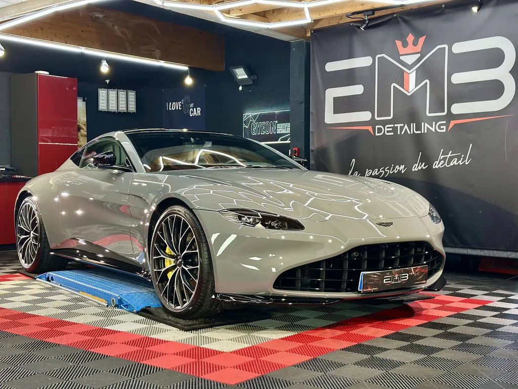 Protection Film PPF et traitement céramique carrosserie Aston Martin Vantage 